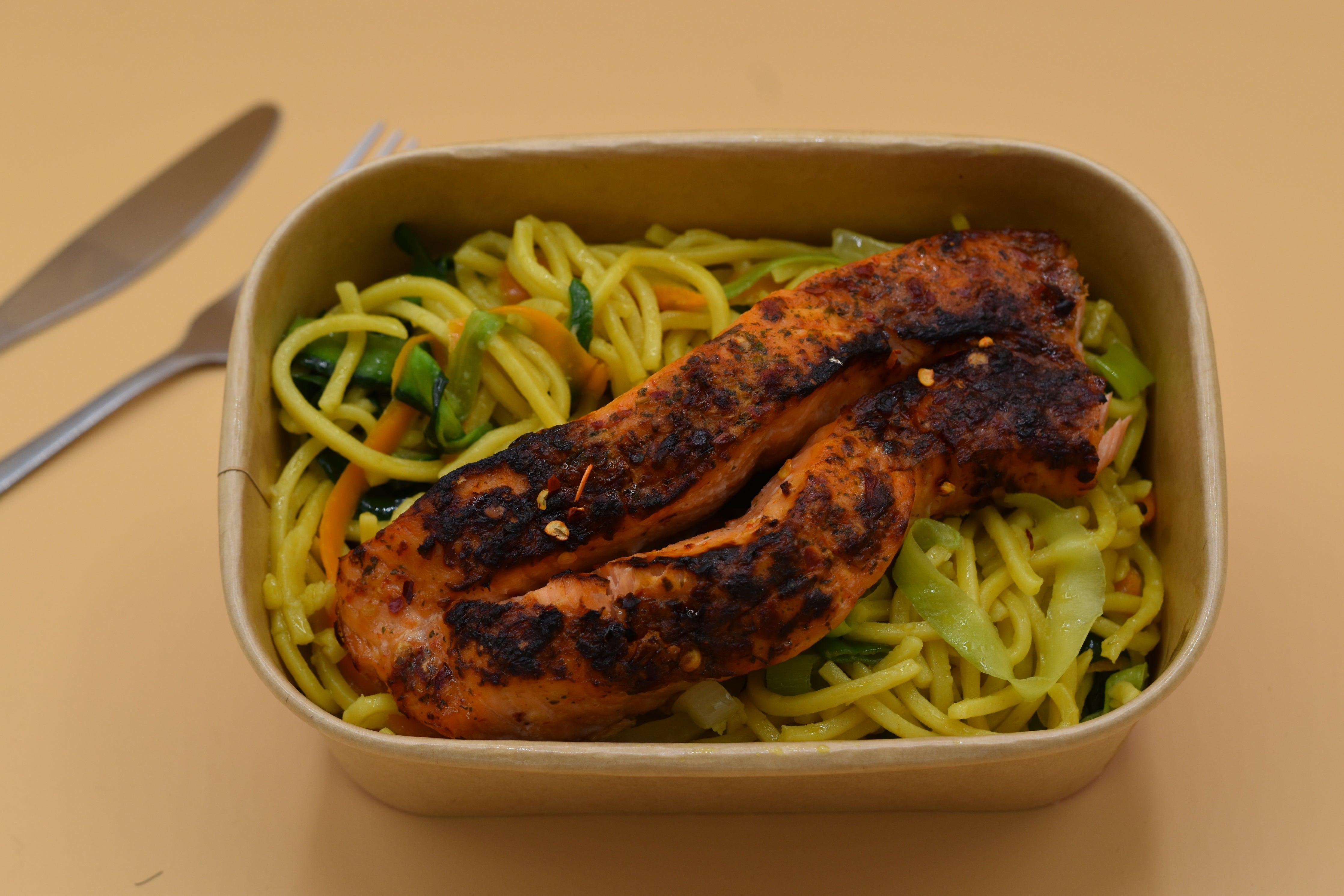 Spicy Salmon Noddles