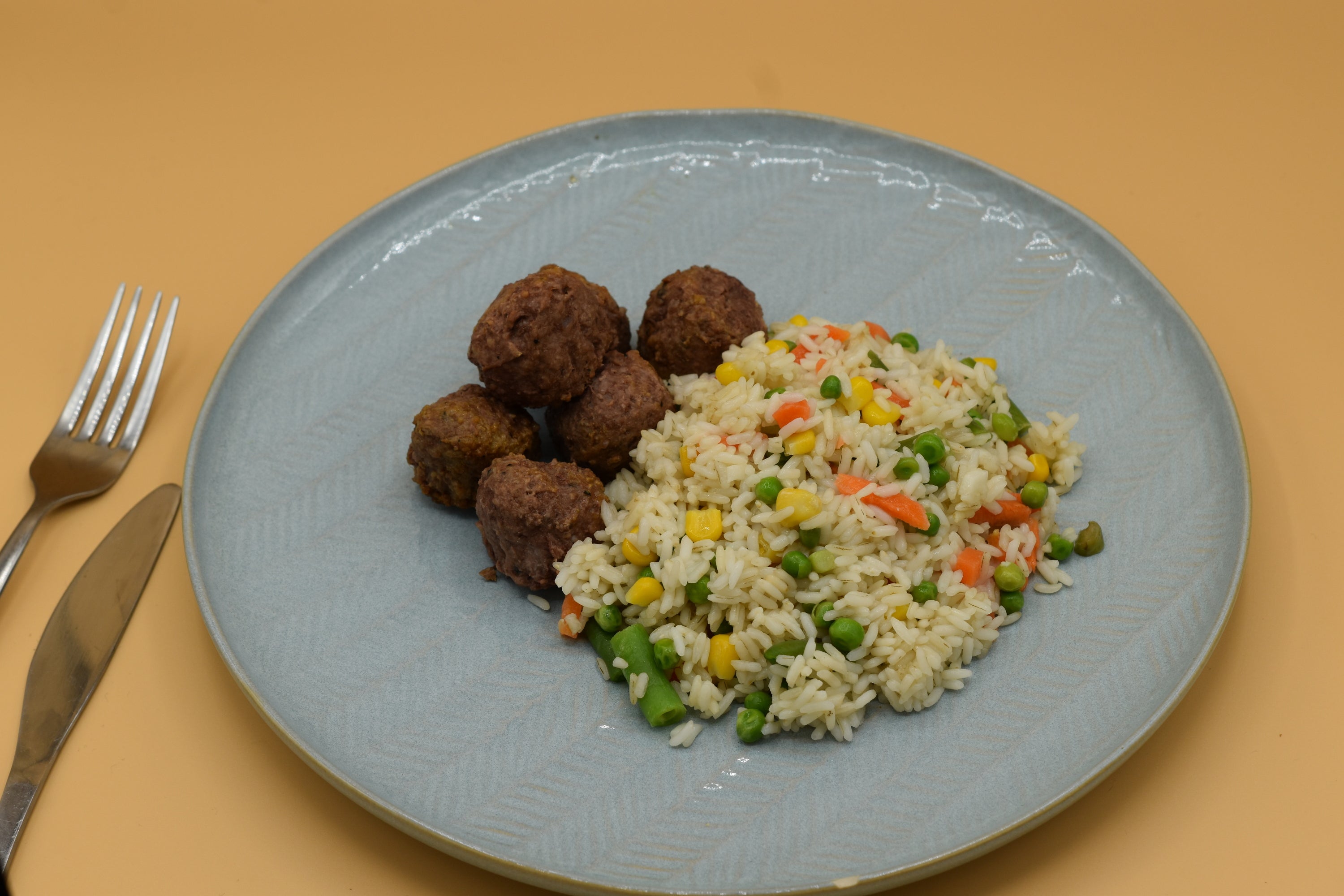Chilli Meatballs with Rainbow Rice