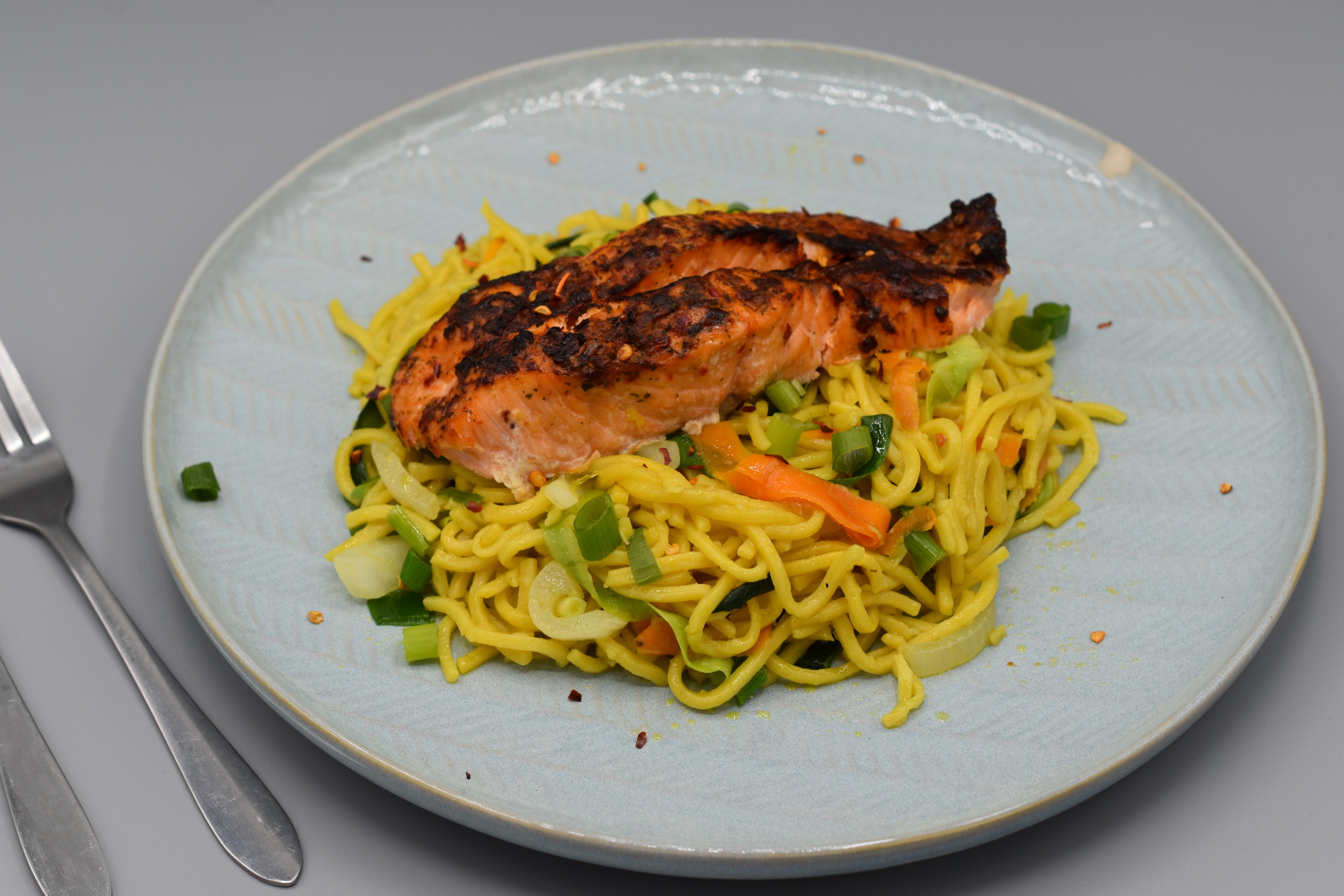 Spicy Salmon Noddles
